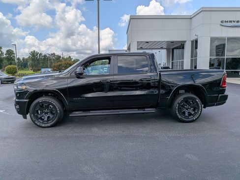 Used 2025 RAM 1500 Big Horn AWD/4WD image 8