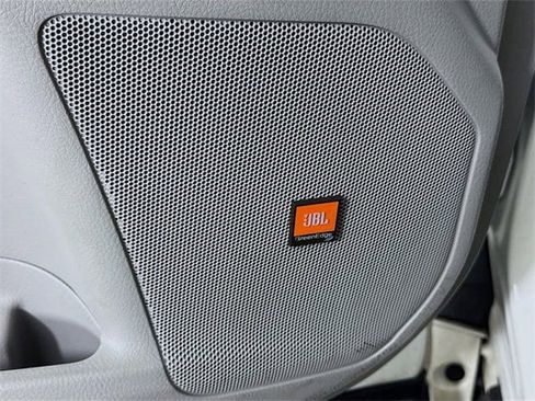 Used 2019 Toyota Highlander Limited image 19