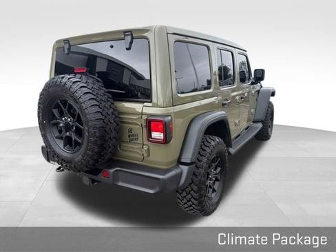 Used 2025 Jeep Wrangler Unlimited Sport AWD/4WD image 13