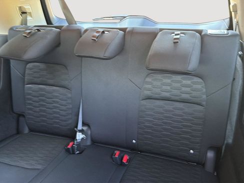 Used 2025 Nissan Pathfinder SV AWD/4WD image 21