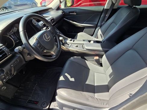 Used 2019 Lexus IS 300 image 20