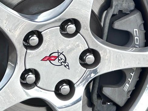 Used 2004 Chevrolet Corvette Convertible w/ Preferred Equipment Group image 17