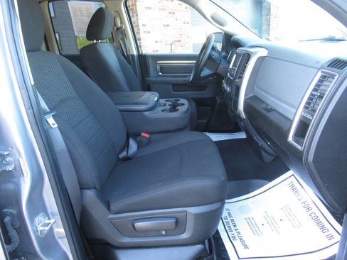 Used 2020 RAM 1500 Classic Warlock AWD/4WD image 9