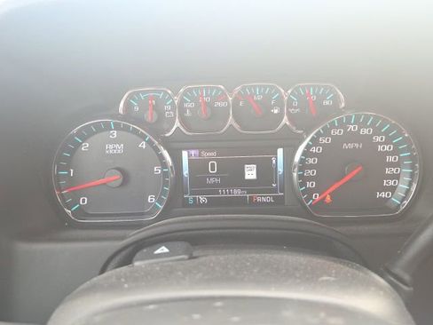 Used 2018 Chevrolet Suburban LT image 44