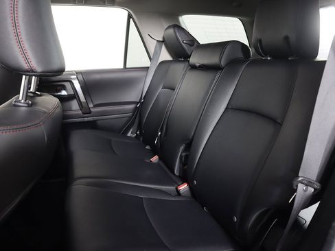 Used 2024 Toyota 4Runner TRD Off-Road Premium image 34