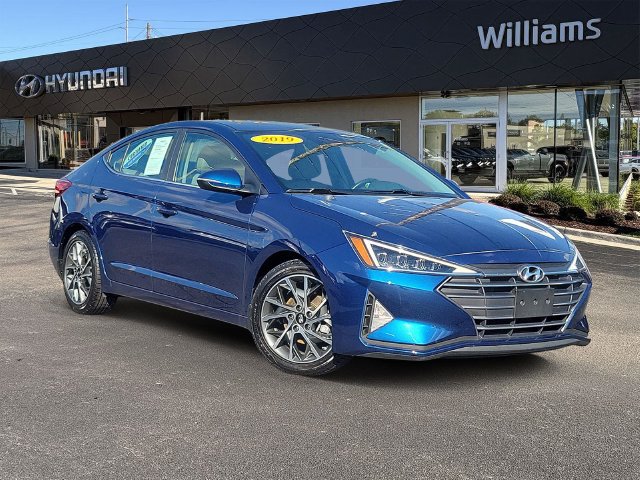 Used 2019 Hyundai Elantra Limited w/ Winter Weather Package FWD image 1