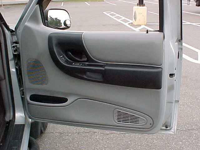 Used 2002 MAZDA B-Series Pickup 2WD Cab Plus B3000 image 23