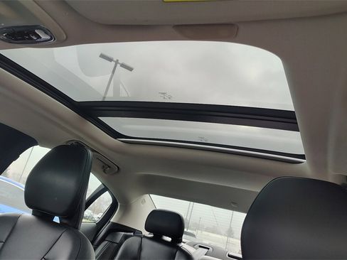 Used 2020 Volvo S60 T5 Momentum image 24