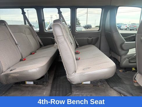 Used 2017 Chevrolet Express 3500 LT w/ LT Preferred Equipment Group RWD image 22