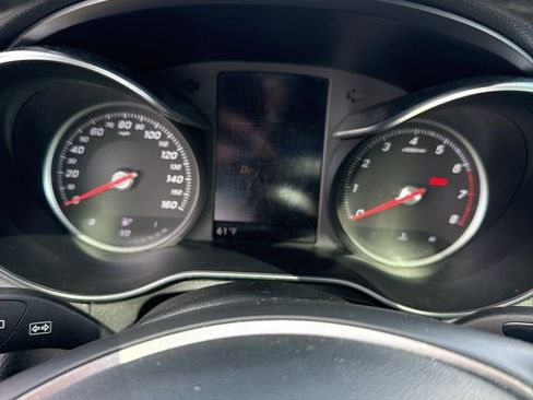 Used 2018 Mercedes-Benz GLC 300 4MATIC image 12