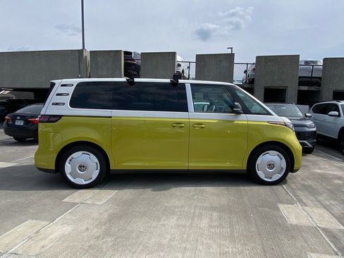 New 2025 Volkswagen ID. Buzz 1st Edition image 2