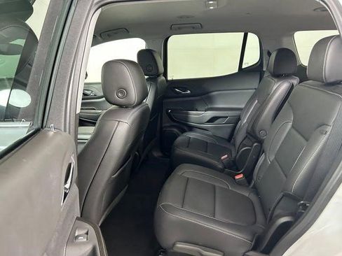 Certified 2023 GMC Acadia SLT w/ Preferred Package image 27