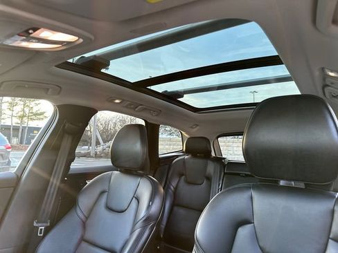 Used 2024 Volvo XC60 B5 Core image 39