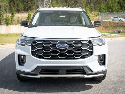 New 2026 Ford Explorer Platinum AWD/4WD image 9