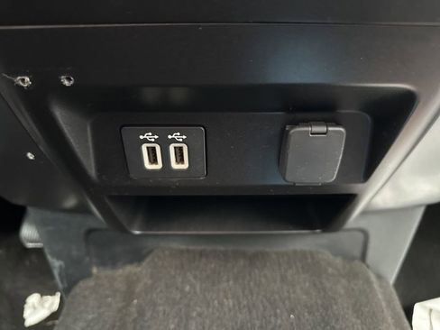 Used 2019 Ford F150 XLT w/ Equipment Group 302A Luxury image 25