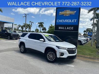 Used 2023 Chevrolet Traverse LT