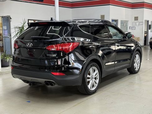 Used 2016 Hyundai Santa Fe Sport 2.0T w/ Option Group 05 AWD/4WD image 2