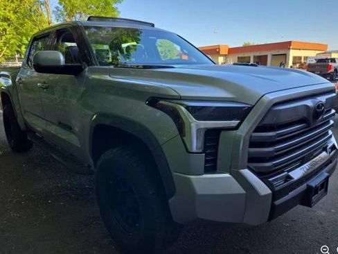 Used 2023 Toyota Tundra Limited w/ Power Package AWD/4WD image 6