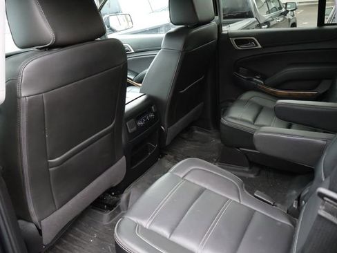 Used 2020 GMC Yukon Denali image 9