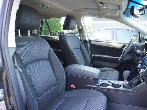 Used 2018 Subaru Outback 2.5i Premium AWD/4WD image 8