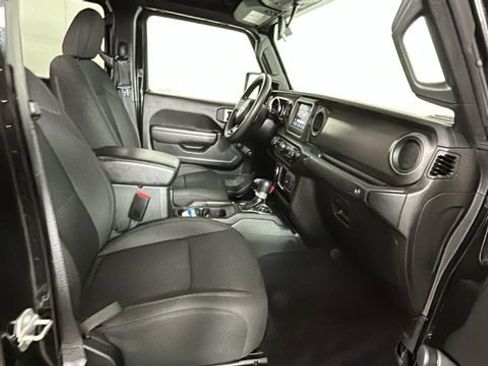 Used 2022 Jeep Gladiator Sport AWD/4WD image 28