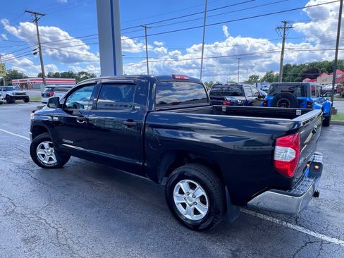Used 2017 Toyota Tundra SR5 AWD/4WD image 13