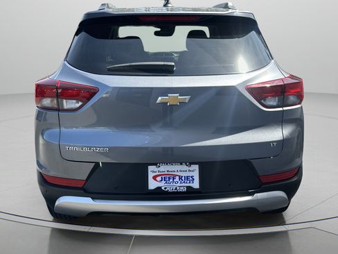 Used 2022 Chevrolet TrailBlazer LT w/ Convenience Package image 5