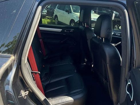 Used 2016 Porsche Cayenne GTS AWD/4WD image 25