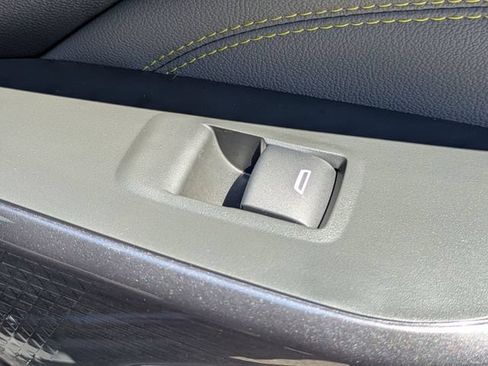 New 2026 Chevrolet Trax ACTIV w/ Sunroof Package FWD image 34