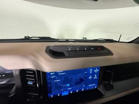 Used 2023 Ford Bronco Wildtrak AWD/4WD image 18