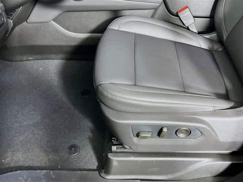 New 2026 Chevrolet Suburban Z71 image 20