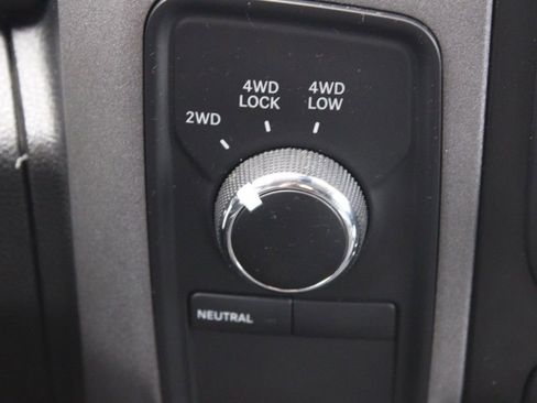 Used 2016 RAM 2500 Tradesman w/ Chrome Appearance Group image 35