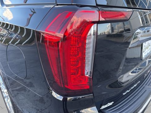 Used 2021 GMC Yukon SLT w/ SLT Luxury Plus Package image 50