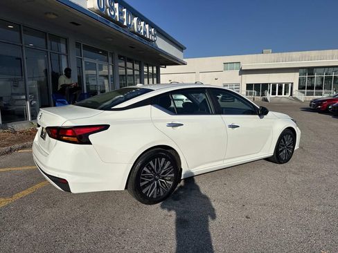 Used 2025 Nissan Altima 2.5 SV image 8