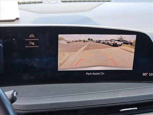 Used 2024 Cadillac XT4 Premium Luxury image 13