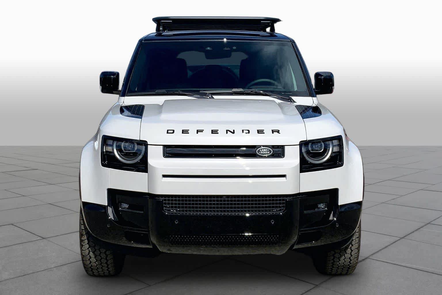 New 2026 Land Rover Defender 110 X-Dynamic SE AWD/4WD image 3