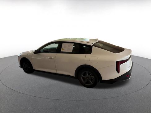 Used 2025 Kia K4 FWD image 10
