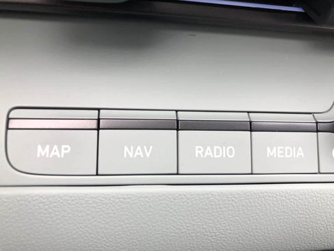 New 2026 Hyundai Elantra Limited image 15