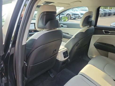 Certified 2024 Kia Sportage EX FWD image 16