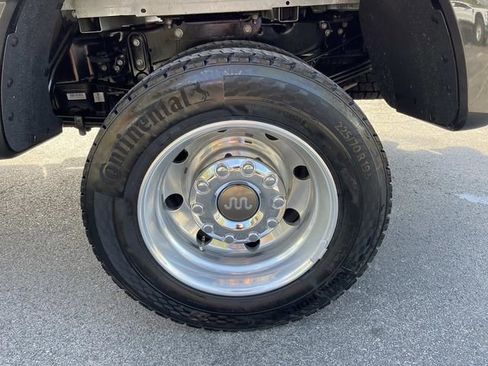Certified 2025 Ford F450 King Ranch AWD/4WD image 14