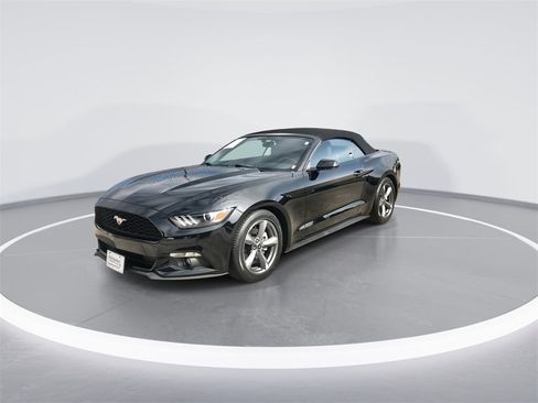 Used 2015 Ford Mustang V6 w/ Equipment Group 051A image 4