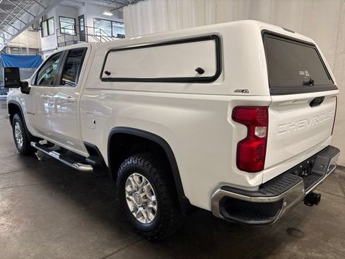 Used 2020 Chevrolet Silverado 2500 LT w/ Convenience Package AWD/4WD image 6