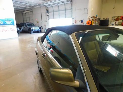 Used 2006 BMW 325Ci 325Ci Convertible 2D image 15