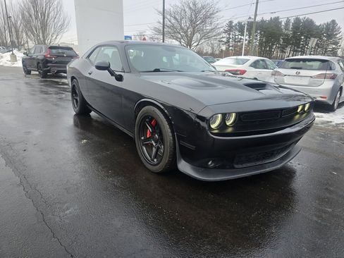 Used 2020 Dodge Challenger R/T Scat Pack w/ Dynamics Package image 11