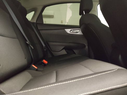 Used 2024 Kia Forte LXS FWD image 19