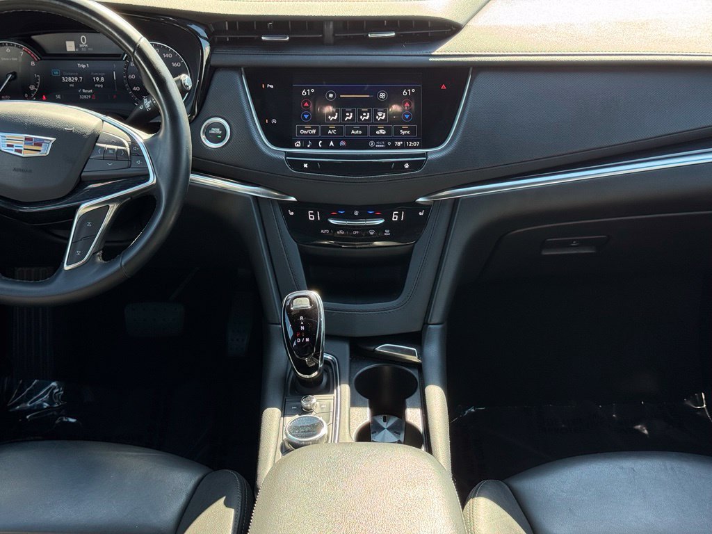 Certified 2025 Cadillac XT5 Premium Luxury FWD image 30