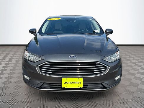 Used 2019 Ford Fusion SE w/ Equipment Group 151A FWD image 2