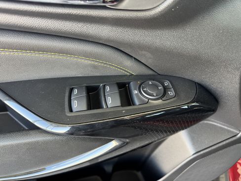 New 2025 Chevrolet Trax LT w/ LT Convenience Package image 10