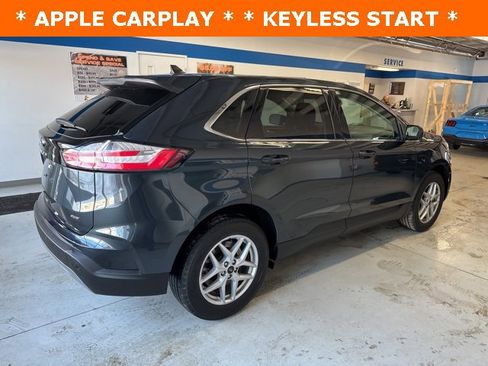 Used 2024 Ford Edge SEL w/ Convenience Package image 5