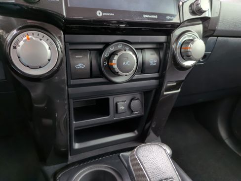Used 2023 Toyota 4Runner TRD Off-Road Premium AWD/4WD image 18
